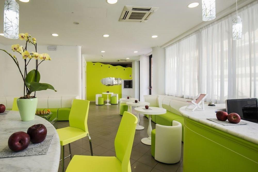 Hotel Scarlet Rimini Exterior photo