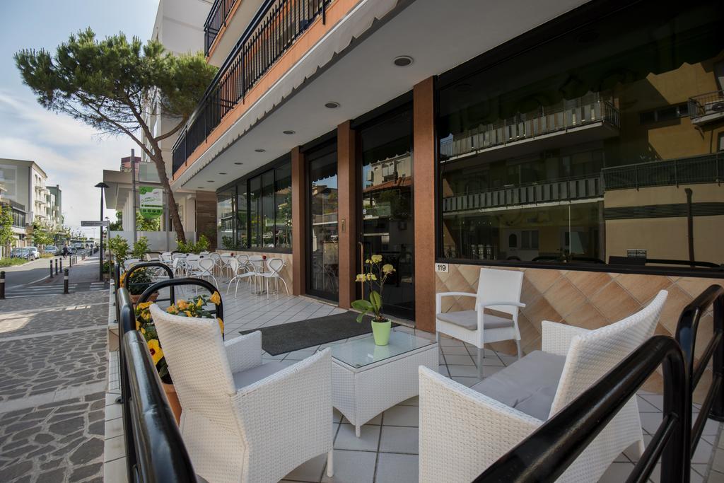 Hotel Scarlet Rimini Exterior photo