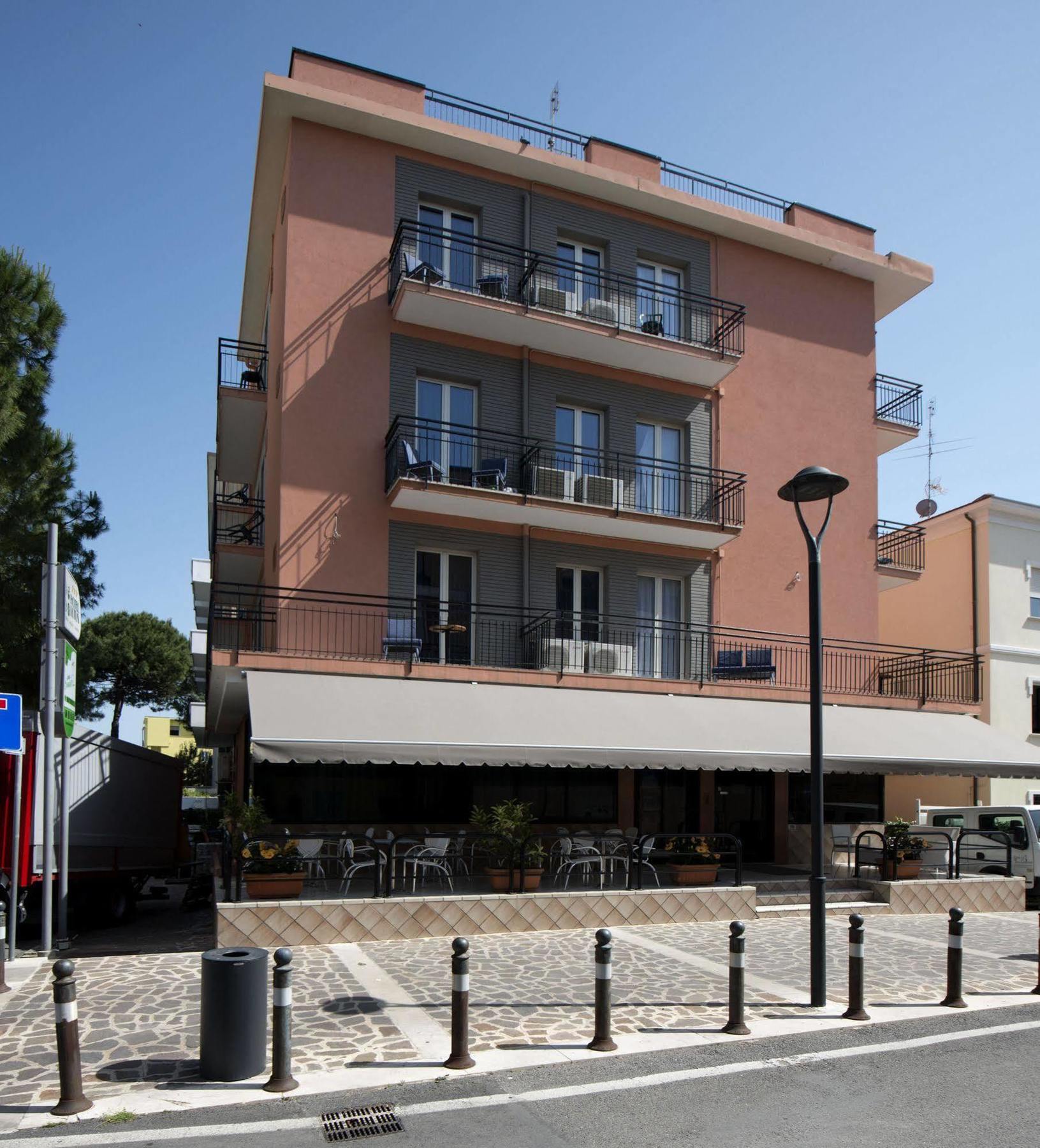 Hotel Scarlet Rimini Exterior photo